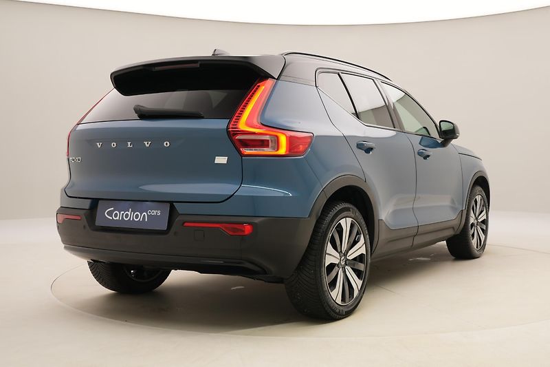 Volvo XC40 PURE ELECTRIC RECHARGE PLUS - fotka 12 z 55