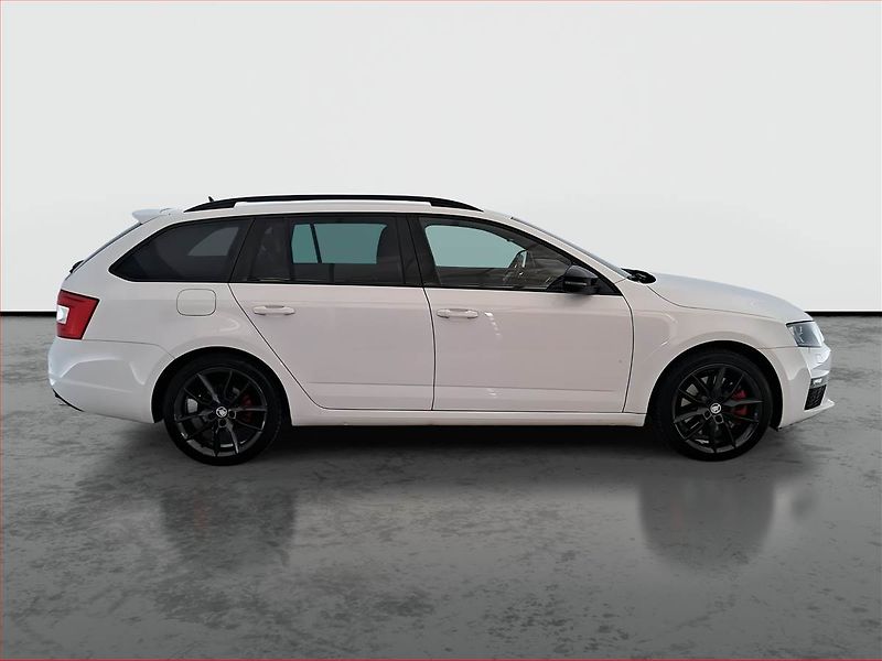 Škoda Octavia (2014) RS 2.0 TDI, Automat, Navi - fotka 6 z 17