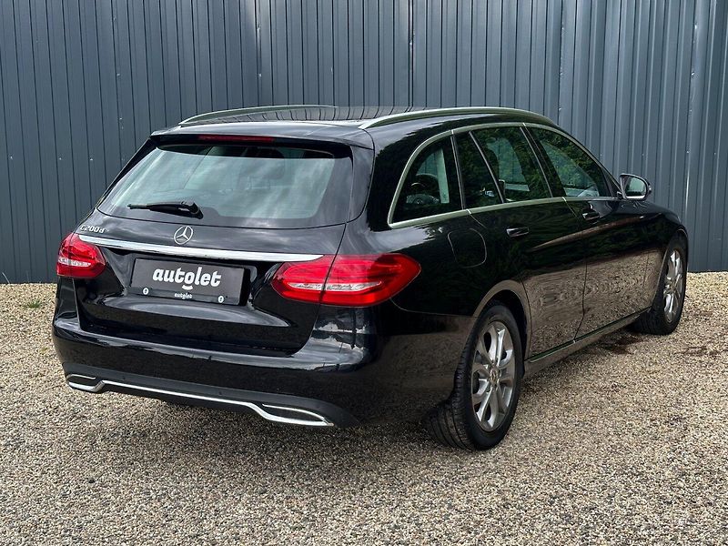 Mercedes-Benz Třídy C 200d AVNTGARDE - fotka 11 z 24