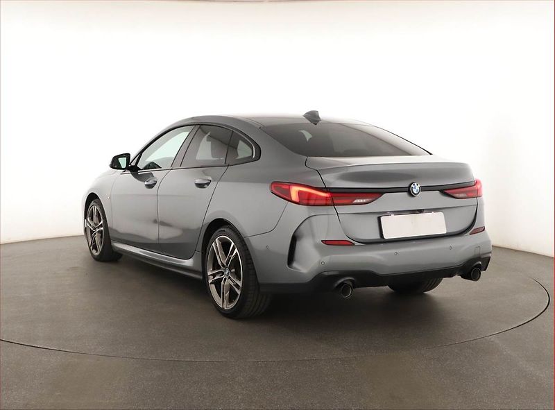 BMW Řada 2 (2023) 218d Gran Coupé - fotka 4 z 20