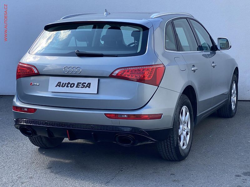 Audi Q5 (2009) 2.0 TFSi quattro, AT, bixen - fotka 4 z 18