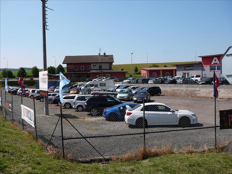 Suzuki Grand Vitara 2,0 i + LPG  LPG,4 x 4,TAŽNÉ - fotka 26 z 27