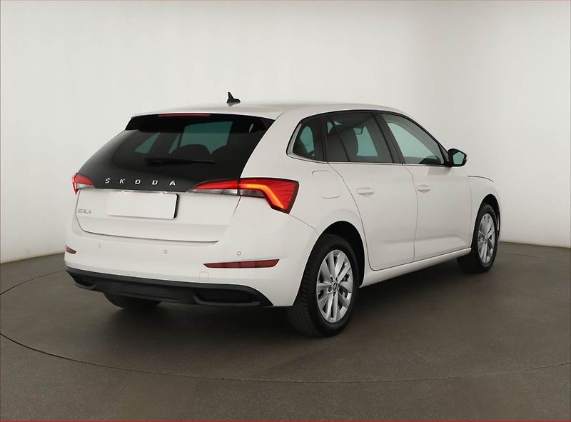 Škoda Scala (2023) Style 1.0 TSI, ČR,1.maj - fotka 5 z 16