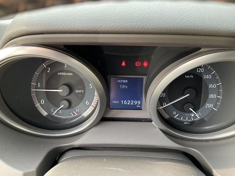 Toyota Land Cruiser (2017) Luxury, Servisní knížka - fotka 5 z 20