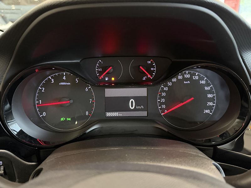 Opel Corsa (2026) VIP EDITION 1.2 TURBO - fotka 12 z 18