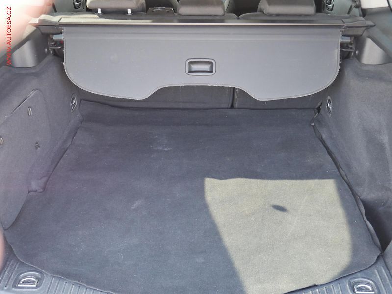 Ford Mondeo (2008) 2.0 TDCi, AC, TZ, park.asist - fotka 7 z 16