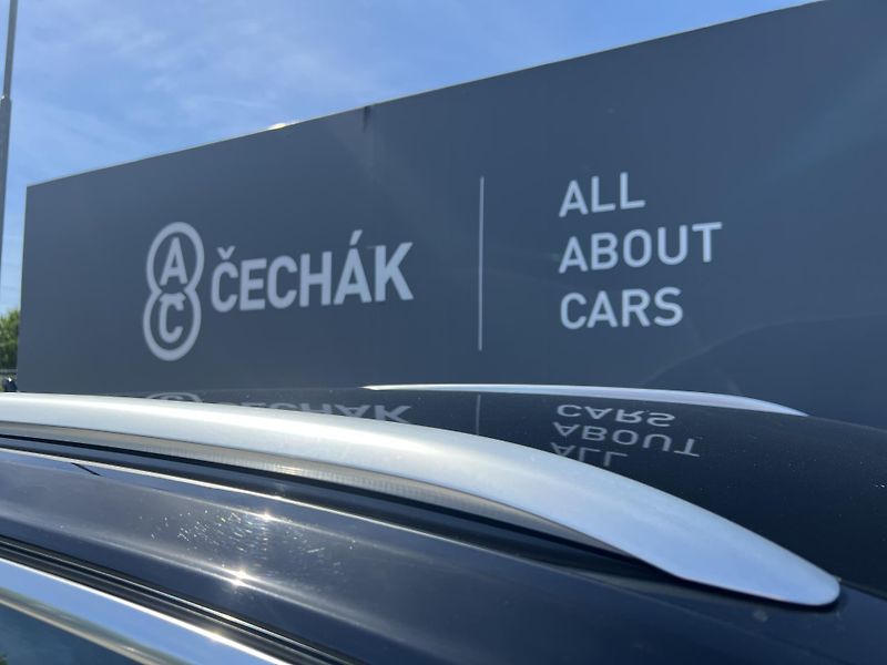 Volkswagen Touareg (2019) 3.0TDi*210kW*4x4*Servis*Tažné - fotka 39 z 41