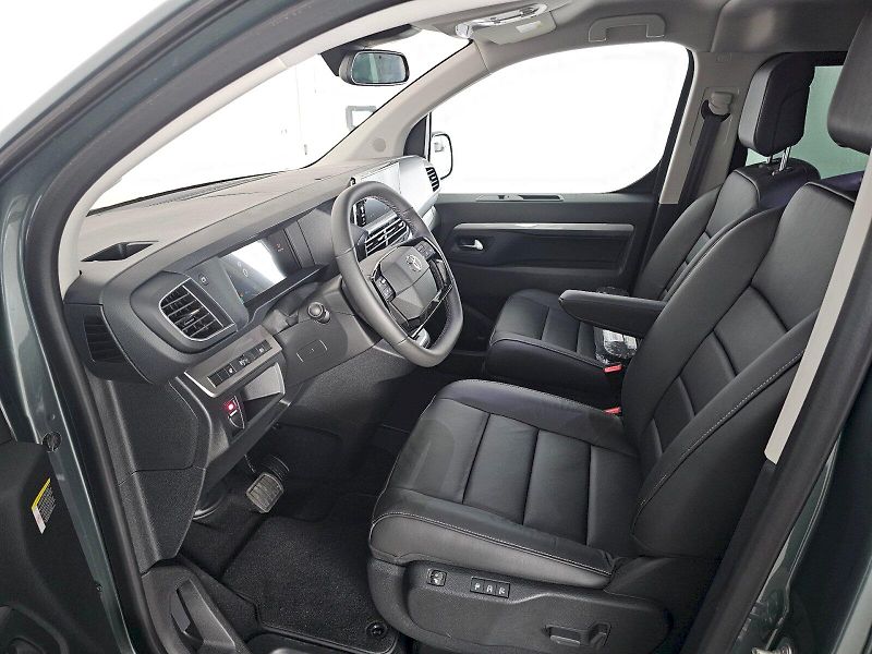 Toyota ProAce Verso (2026) 2.2D 130kW 8AT VIP 7S - fotka 6 z 29