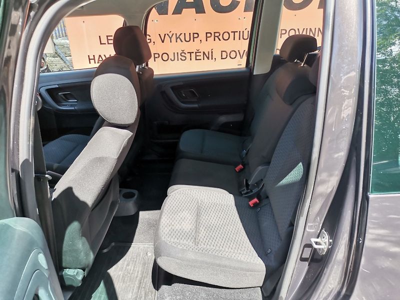 Škoda Roomster (2011) 1.2TSi 63kw STYLE PDC - fotka 18 z 28