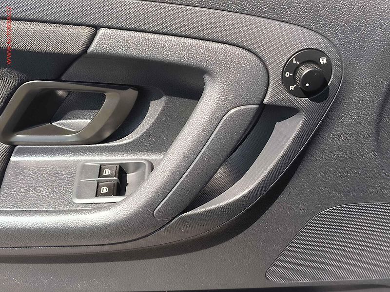 Škoda Fabia (2011) 1.2 TSI, Ambition - fotka 14 z 16