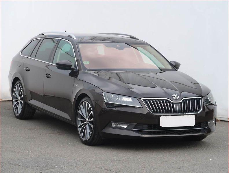 Škoda Superb (2018) Laurin&Klement 2.0 TDI, 4X4 - fotografie inzerátu