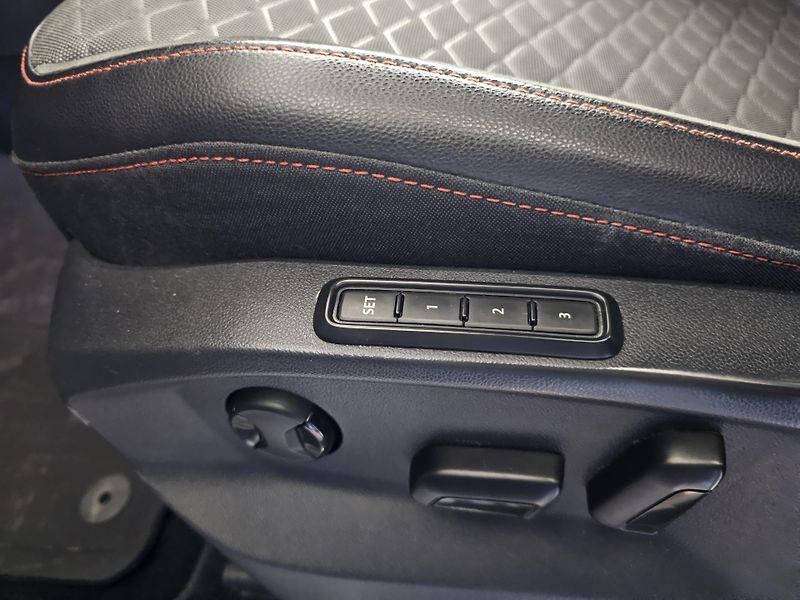Seat Tarraco 2,0TDI 147KW 4Drive DSG FRLine - fotka 27 z 28