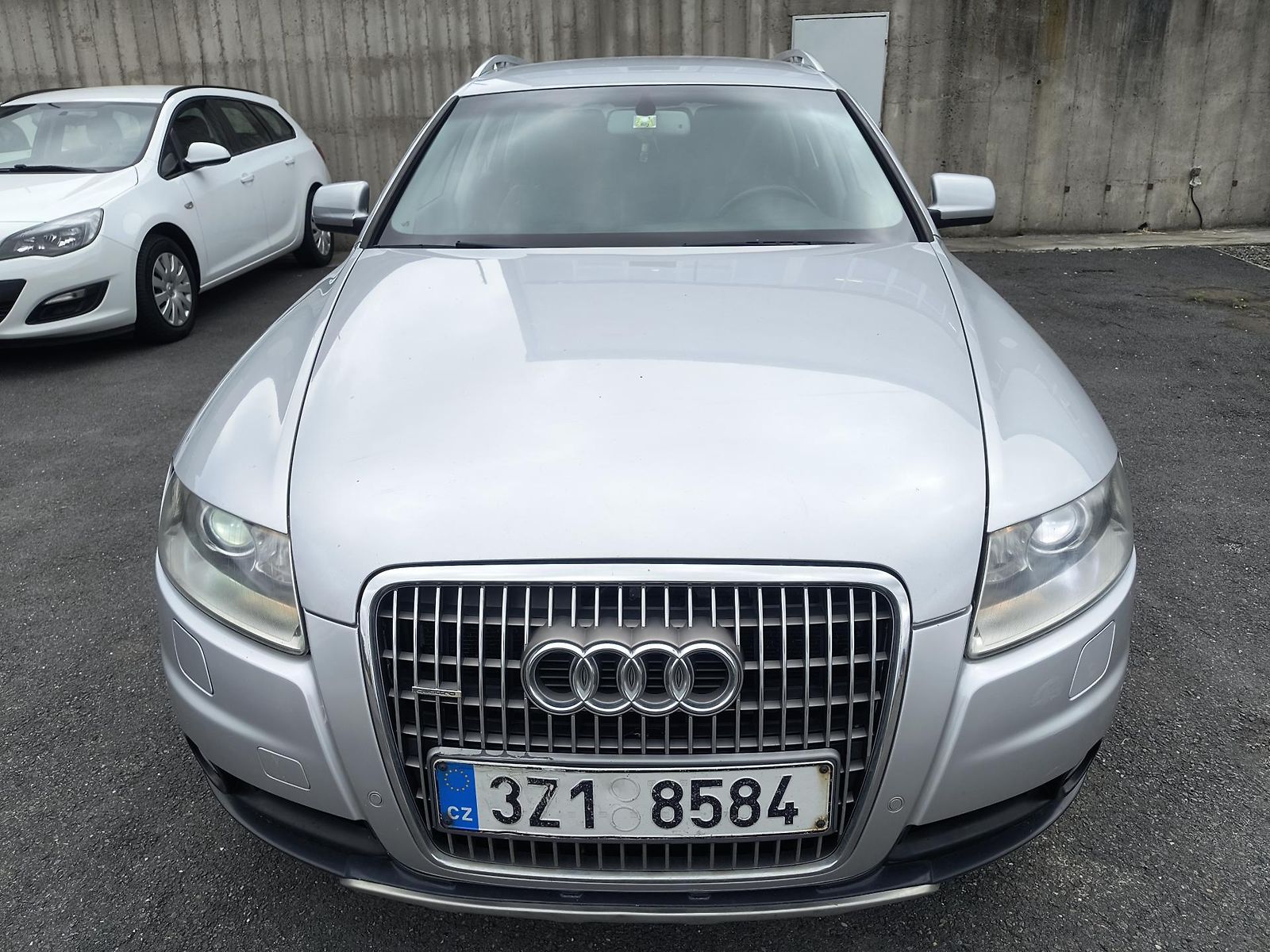 Audi A6 3.0 TDI Q AT/NAVI/VZDUCH/KŮŽE