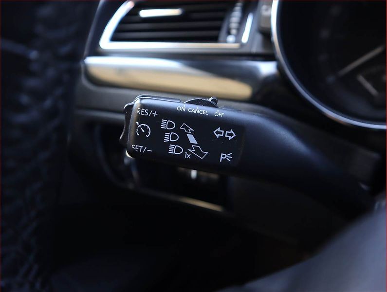 Škoda Superb (2013) Laurin&Klement 2.0 TDI - fotka 21 z 21