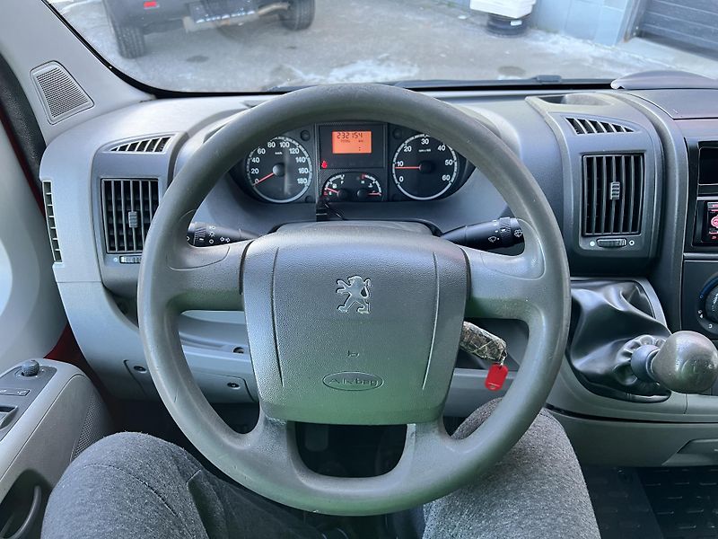 Peugeot Boxer 3.0HDI 116KW,7MÍST,ASR - fotka 32 z 41