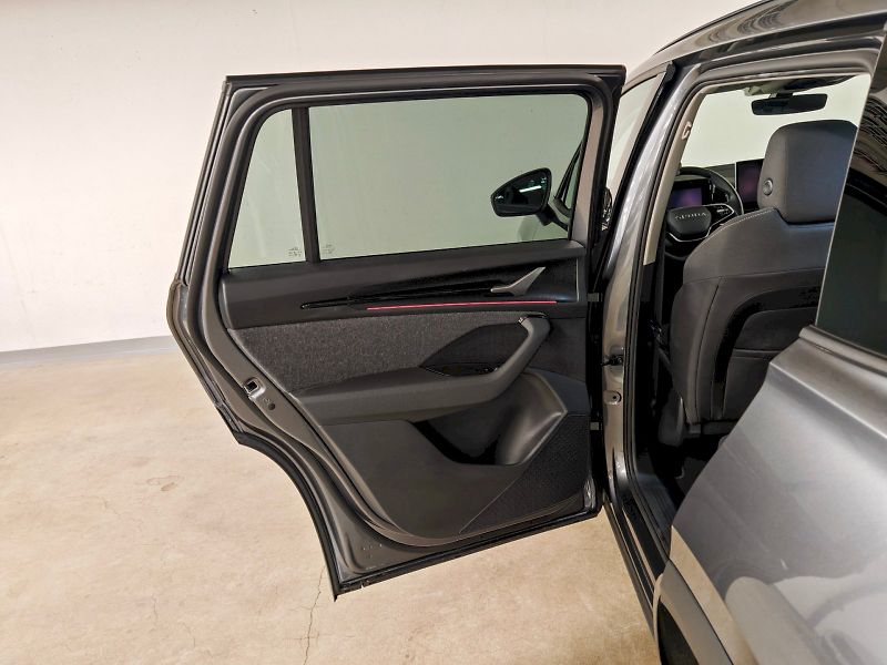 Škoda Kodiaq (2025) 2.0 TDI 142 kW DSG 4x4 Selecti - fotka 23 z 31