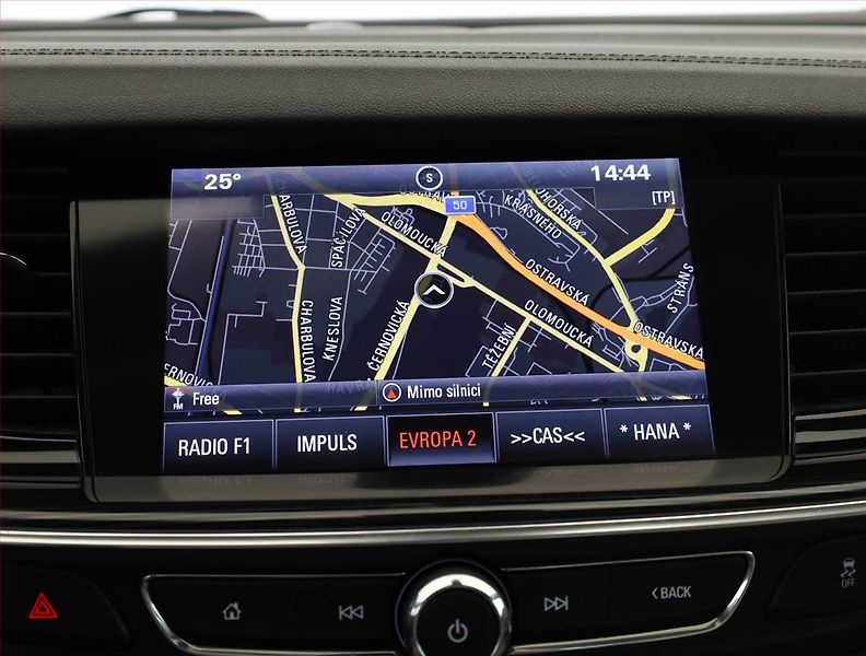 Opel Insignia (2017) OPC Line 2.0 Turbo 4x4, 4X4 - fotka 15 z 20