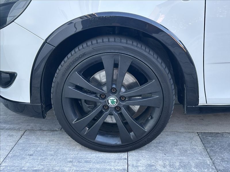 Škoda Fabia 1,2 TSI 105PS  Monte Carlo - fotka 38 z 47