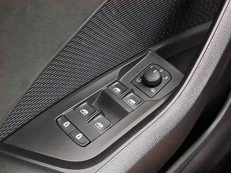 Škoda Octavia (2022) RS 2.0 TDI - fotka 22 z 25