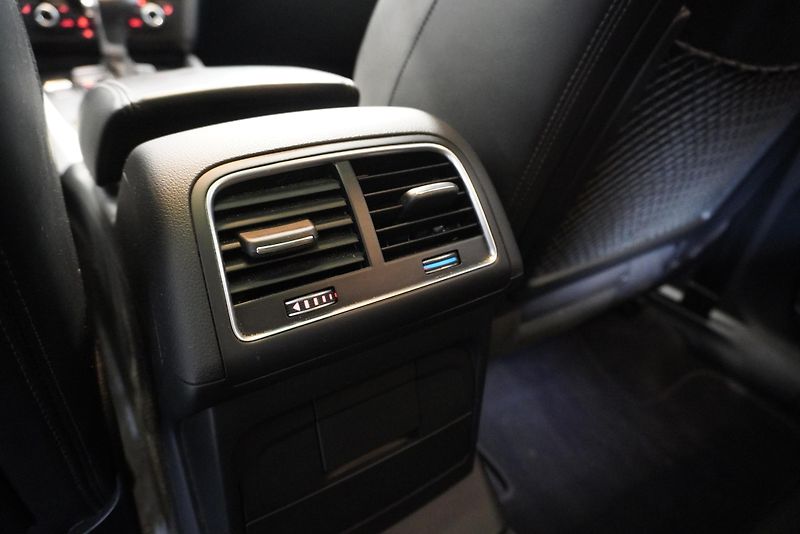 Audi Q5 3.0 TDI 190kW QUATTRO S-LINE - fotka 17 z 37