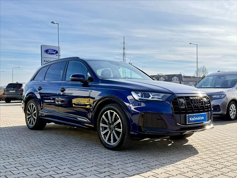 Audi Q7 3,0 TDI 210kW quattro S-line - fotka 7 z 34