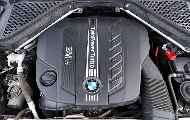 BMW X5 4.0d xDrive/kůže/7míst/55.000k - fotka 10 z 44