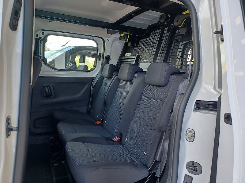 Opel Combo (2026) Crew Van L2 1,5CDTI 102k MT6 - fotka 9 z 28
