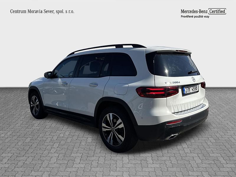 Mercedes-Benz GLB 200d 4MATIC - fotka 3 z 15