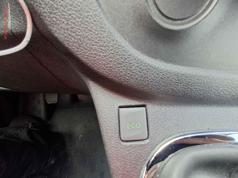 Renault Trafic (2019) 1.6dCi L2 9míst, 2.maj, AC - fotka 19 z 21