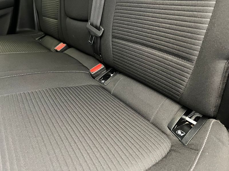 Ford Focus 2.0 EB Titanium manuál 110kW - fotka 34 z 76
