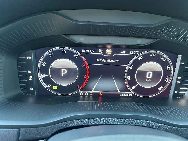 Škoda Karoq (2021) 2.0 TDI 4x4 DSG Scoutline - fotka 6 z 40