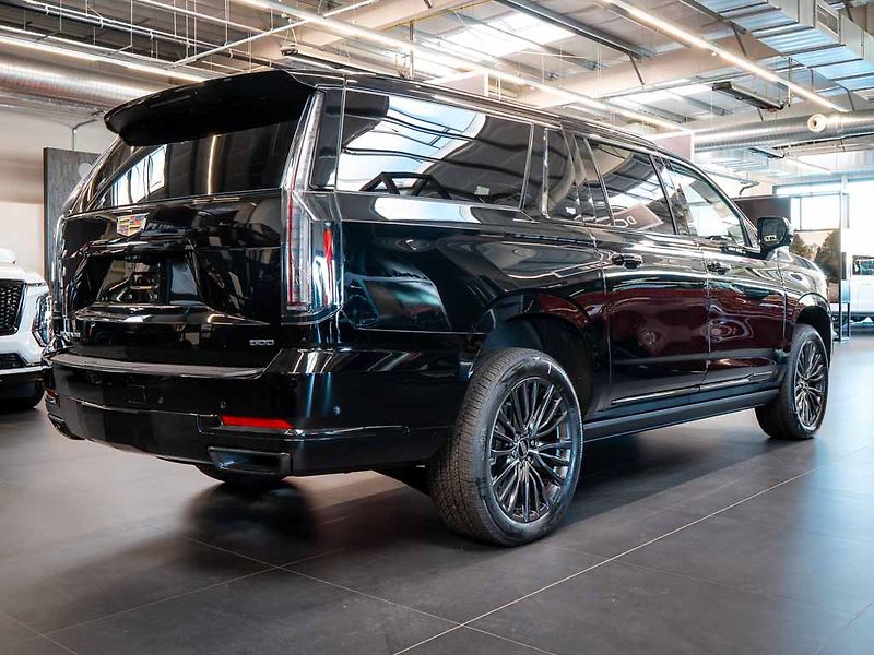 Cadillac Escalade (2026) 6.2 ESV Sport Platinum 2026 - fotka 8 z 45
