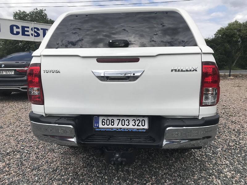 Toyota Hilux 2.4 D 110 ,4x4,AUT.ČR... - fotka 6 z 24