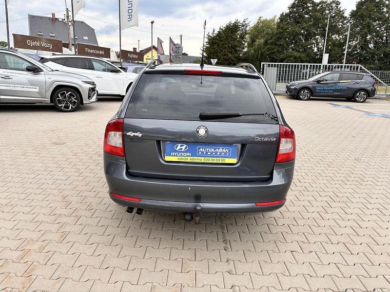 Škoda Octavia Kombi 1.8TSi 118kW 4x4 TAŽNÉ   - fotka 6 z 14