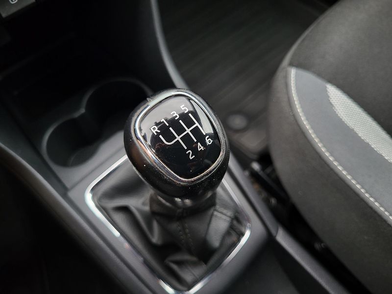 Škoda Rapid 1.0 TSI 81kW AMBITION *ČR - fotka 21 z 44