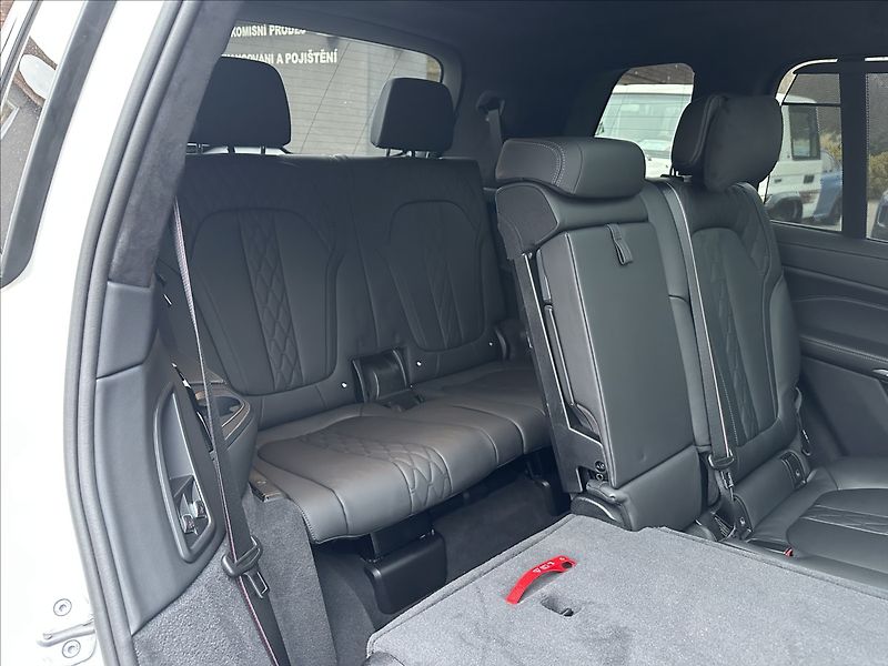 BMW X7 40d Msport Xdrive - fotka 36 z 43