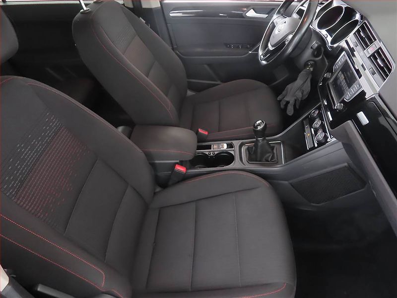 Volkswagen Touran (2017) Comfortline 2.0 TDI - fotka 9 z 15