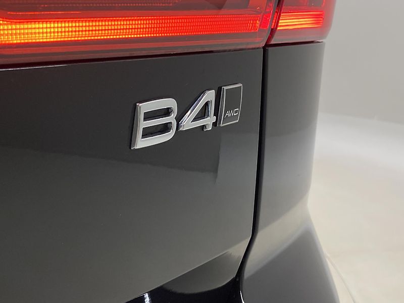 Volvo XC60 B4 AWD BRIGHT PLUS AUT - fotka 37 z 58