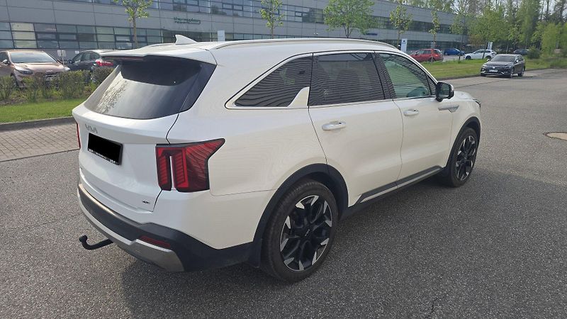 Kia Sorento (2024) 2.2 CRDi SCR 4x4 8DCT Top - fotka 4 z 10