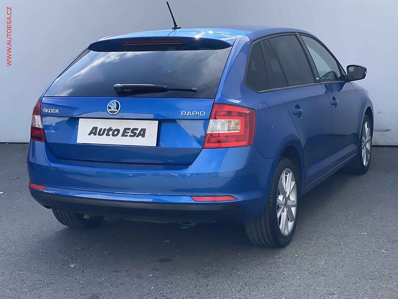 Škoda Rapid (2016) 1.2 TSi, Joy, xenon, +kola - fotka 4 z 18