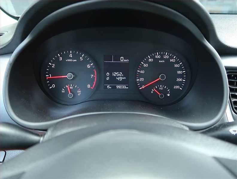Kia Stonic (2018) 1.25 CVVT, Serv.kniha - fotka 11 z 15
