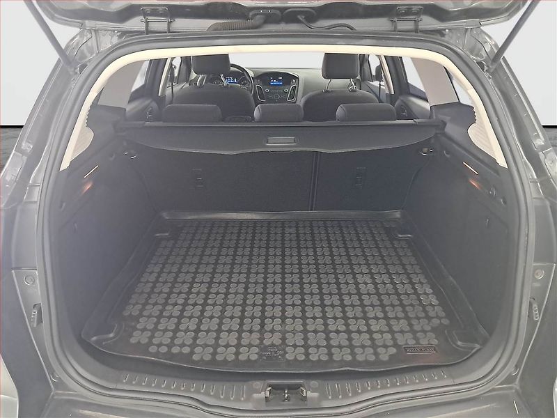 Ford Focus (2016) 1.0 EcoBoost, Serv.kniha - fotka 13 z 14