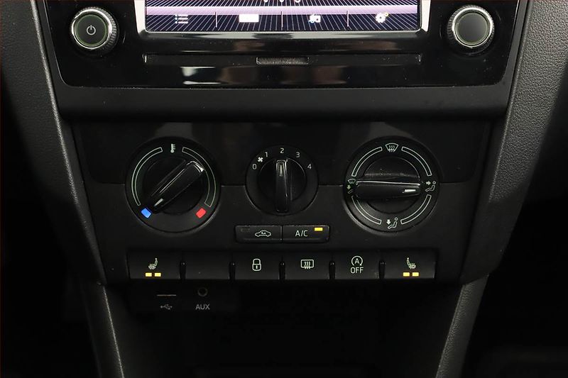 Škoda Rapid (2017) 1.0 TSI, Park. senzory - fotka 10 z 13