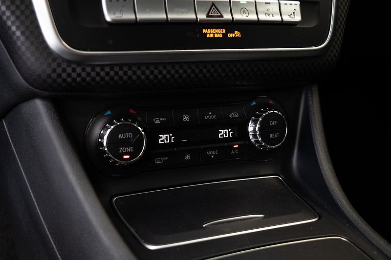 Mercedes-Benz Třídy A 180d - fotka 13 z 16
