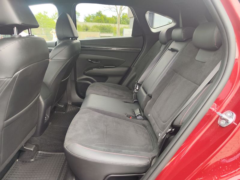 Hyundai Tucson 1.6 T-GDI/110kW N-Line - fotka 12 z 37