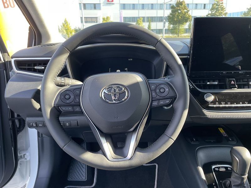 Toyota Corolla SD 1.8 Hybrid ODBĚR 7/2026 - fotka 15 z 26