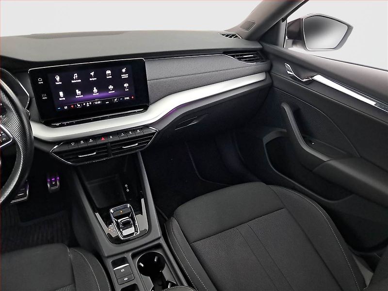Škoda Octavia (2022) 2.0 TDI, Automat, Tempomat - fotka 8 z 20