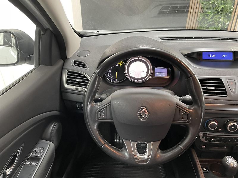 Renault Mégane 1.6 i LPG ČR SERVISKA LPG 2034 - fotka 21 z 23