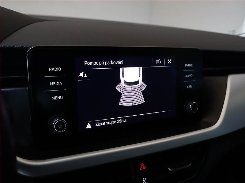 Škoda Kamiq (2020) 1.5 TSI - fotka 14 z 17