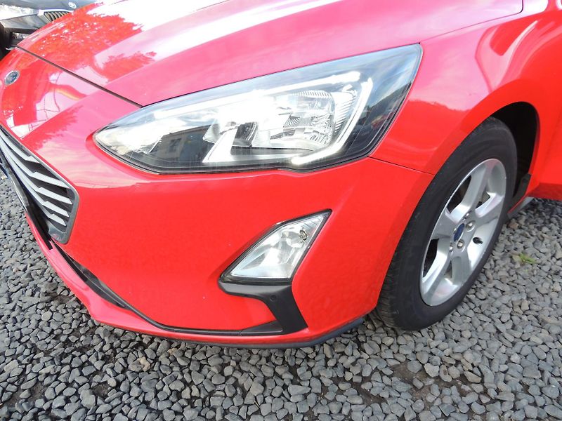 Ford Focus (2020) Combi 1.0i,92kw,ČR,1.majitel - fotka 33 z 40